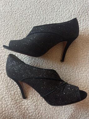 Adrienne Vittadini Black Glitter Peep Toe Heels Size 10 Evening Party Pump